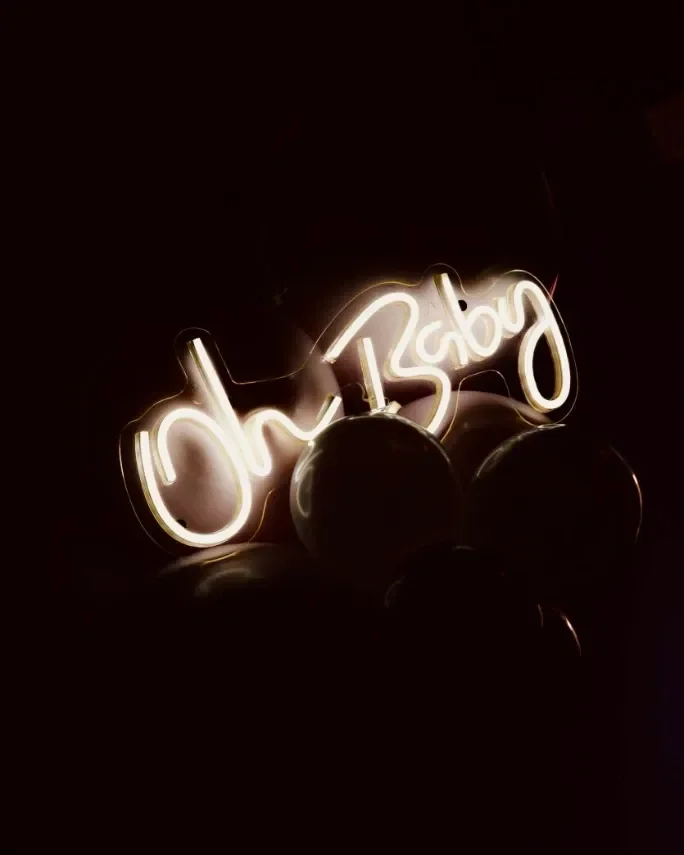 Neon Sign Oh Baby